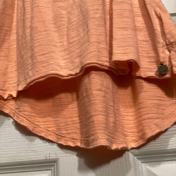 Summery Roxy Top - Picture 3 of 9